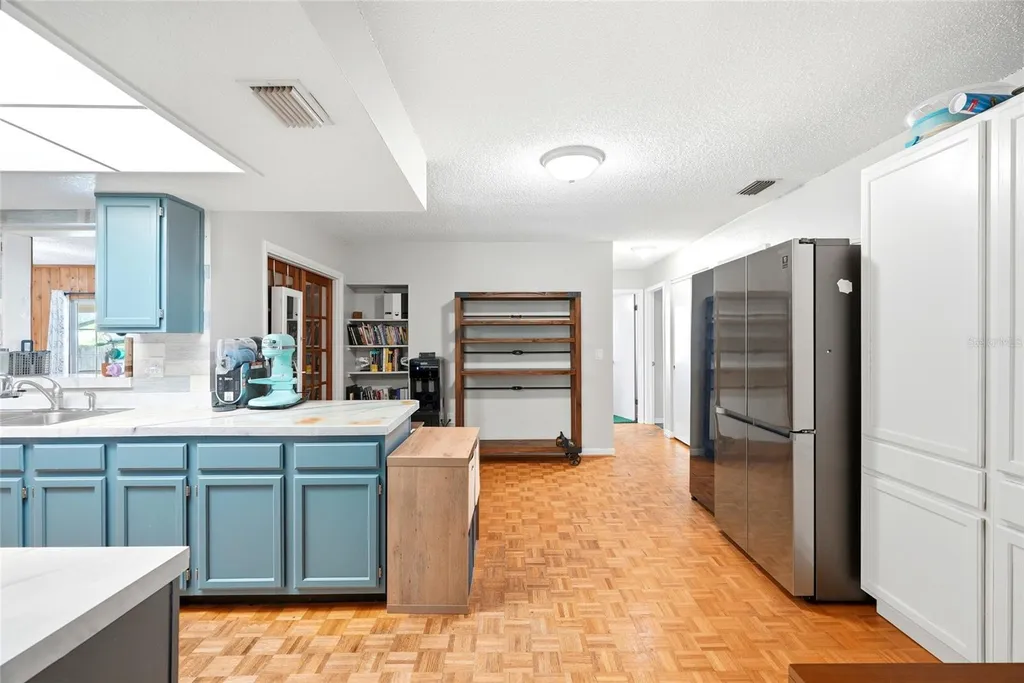 6300 86th Avenue N Pinellas Park FL 33782