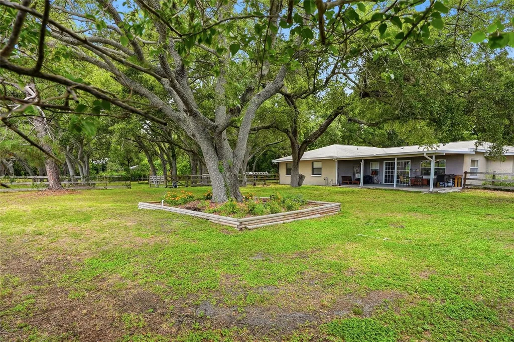 6300 86th Avenue N Pinellas Park FL 33782