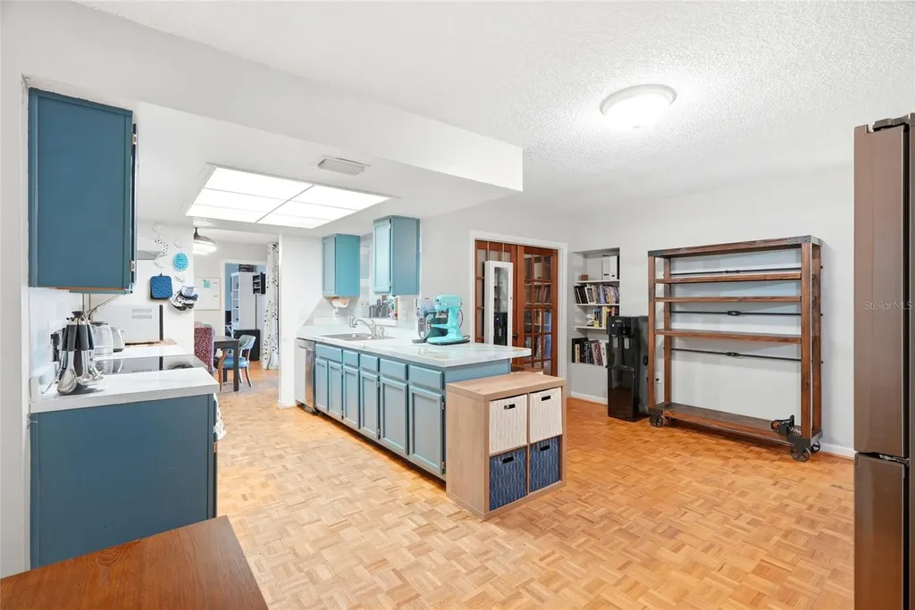 6300 86th Avenue N Pinellas Park FL 33782