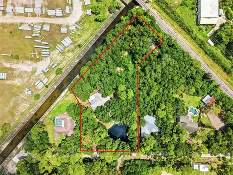 6300 86th Avenue N Pinellas Park FL 33782