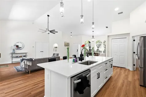 5042 N Peppermint Drive Beverly Hills FL 34465