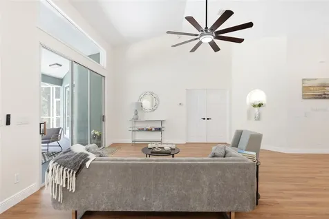 5042 N Peppermint Drive Beverly Hills FL 34465