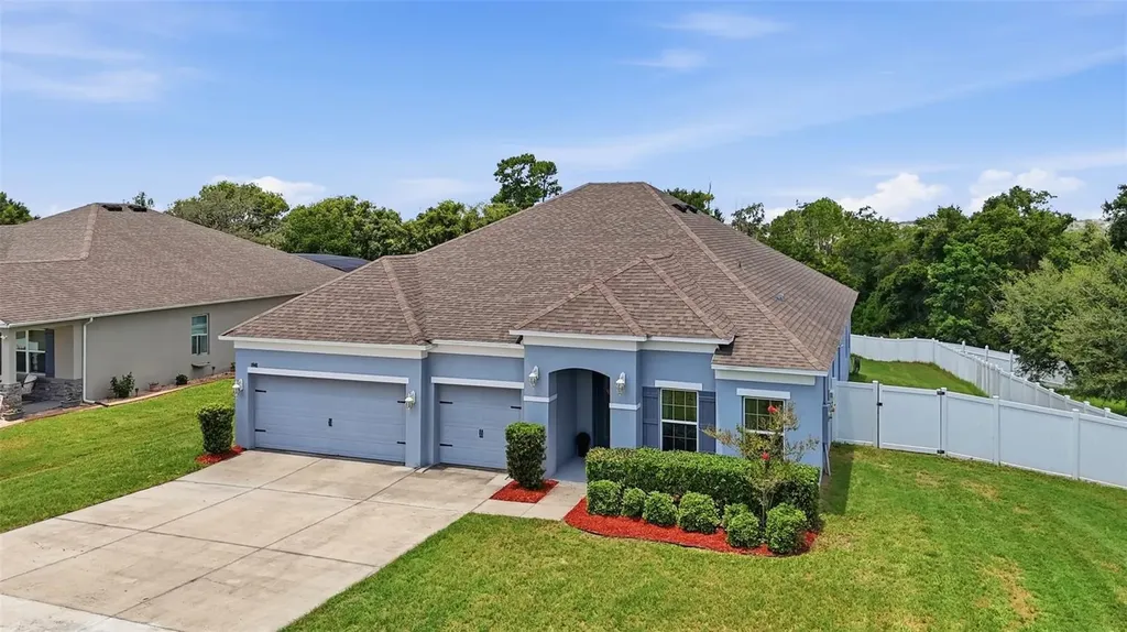 1948 Bell Creek Loop Fruitland Park FL 34731