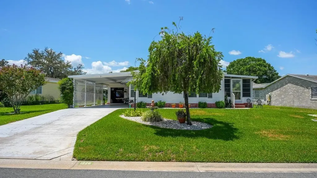 1226 Pompano Lane Lady Lake FL 32159