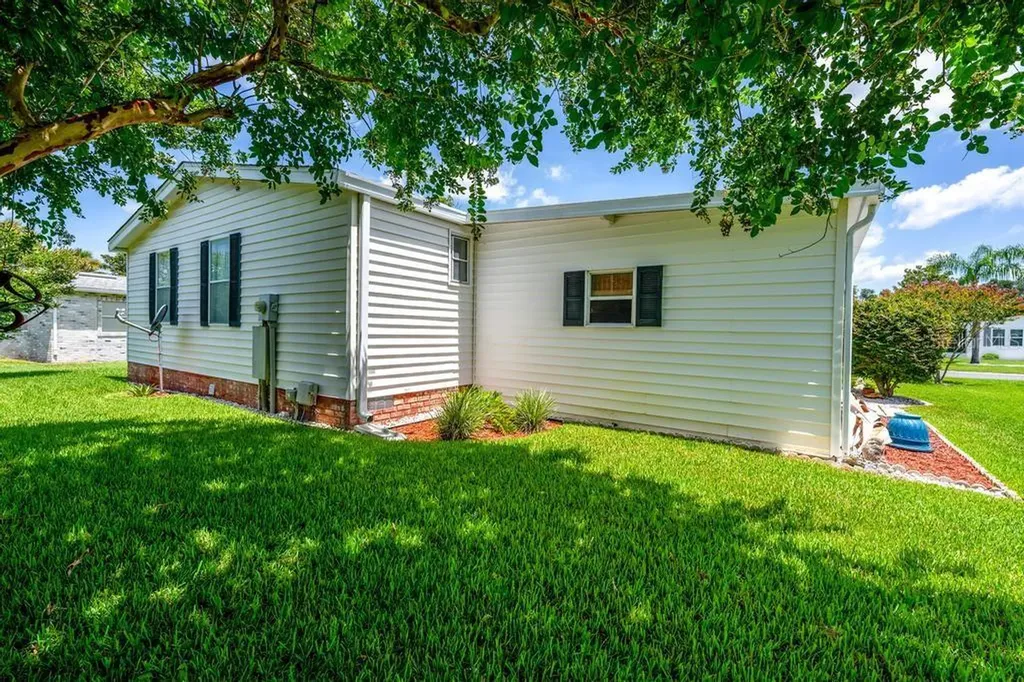 1226 Pompano Lane Lady Lake FL 32159