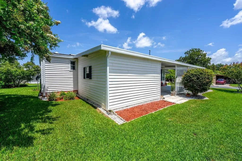 1226 Pompano Lane Lady Lake FL 32159