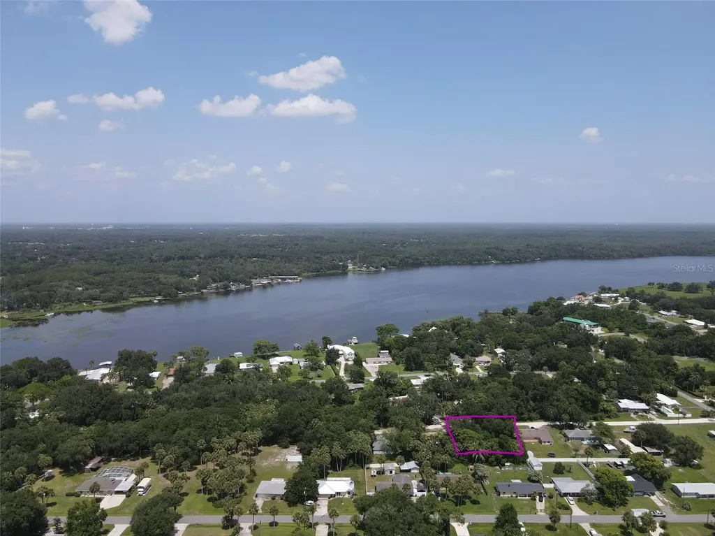 1622 Palm Street Deland FL 32720