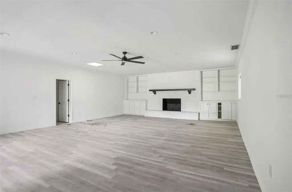 41333 State Road 19 Umatilla FL 32784