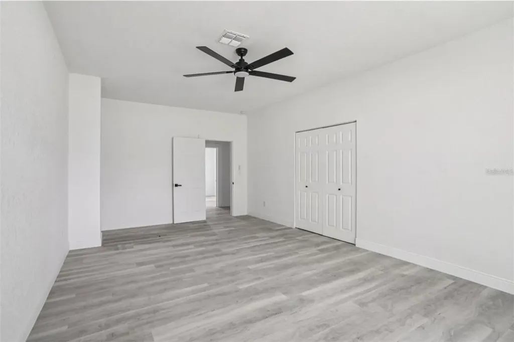 41333 State Road 19 Umatilla FL 32784