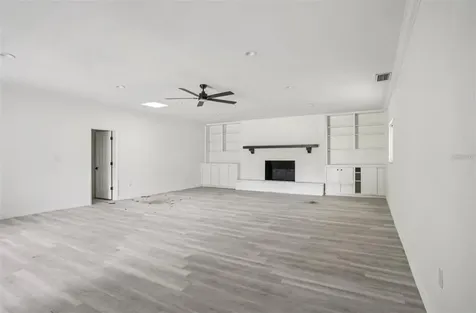 41333 State Road 19 Umatilla FL 32784