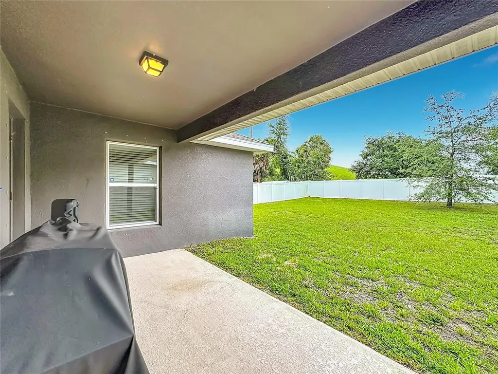 14450 Haddon Mist Drive Wimauma FL 33598
