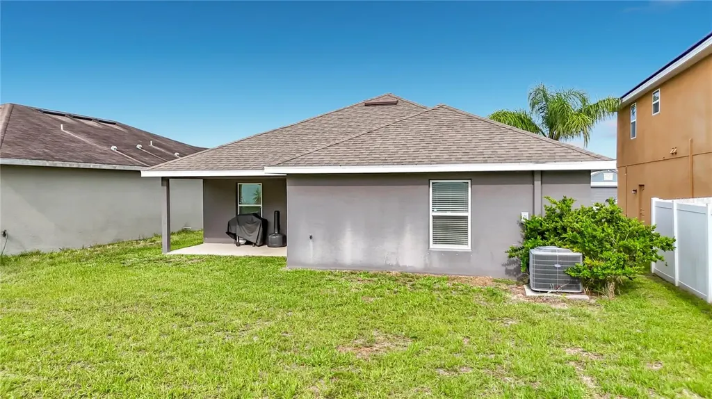 14450 Haddon Mist Drive Wimauma FL 33598