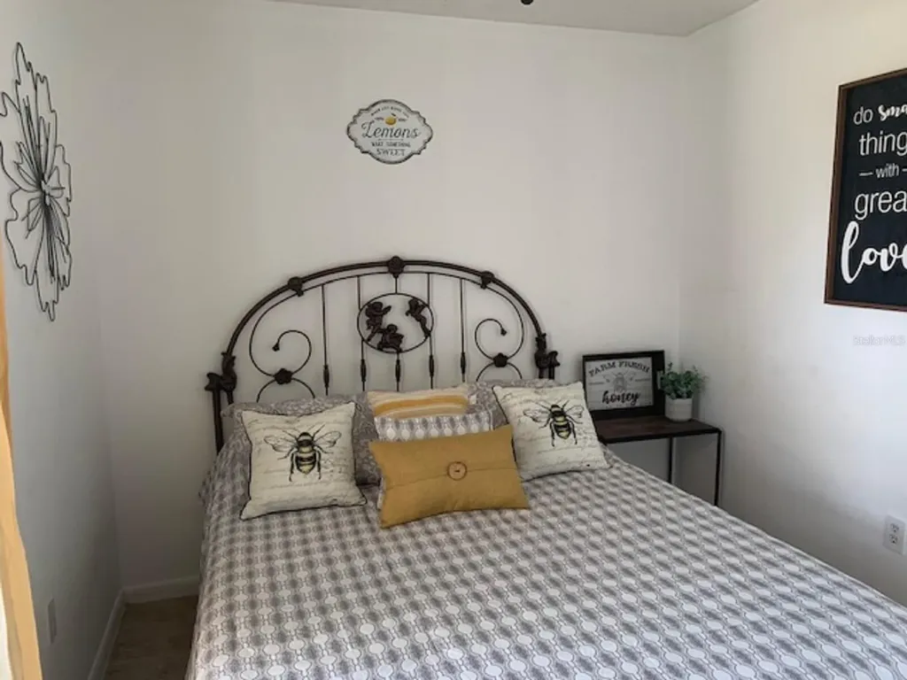 132 Hallmark Avenue Lake Placid FL 33852
