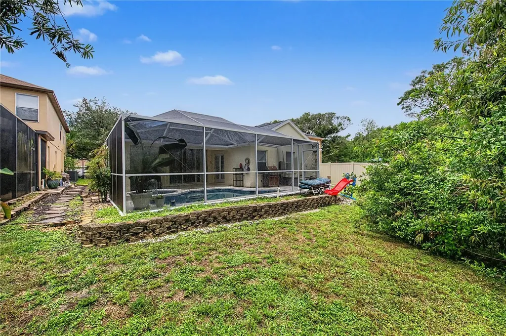 4756 Whispering Wind Avenue Tampa FL 33614