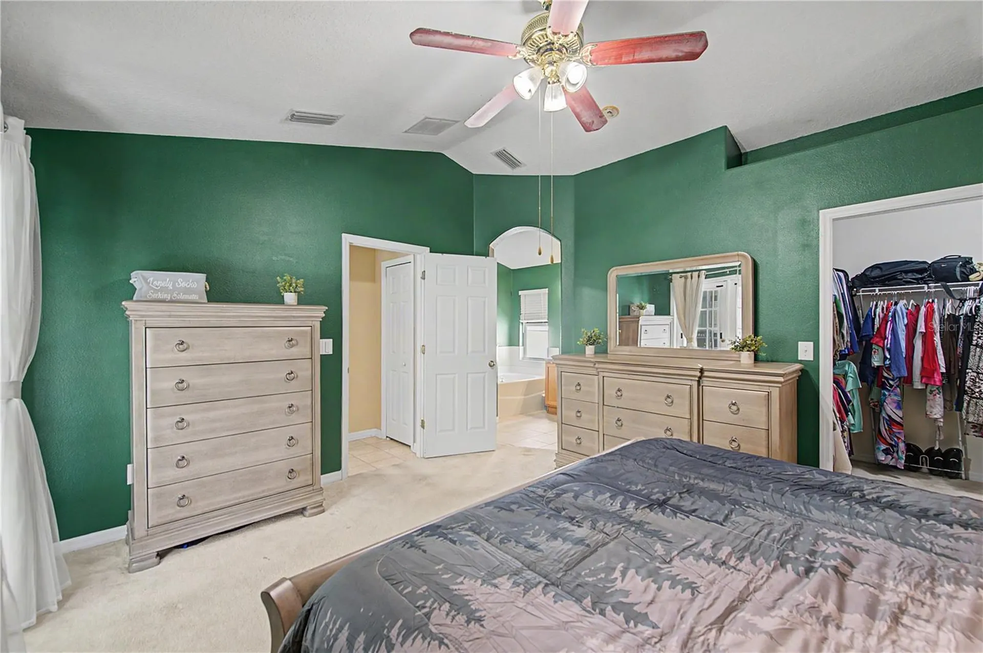 4756 Whispering Wind Avenue Tampa FL 33614