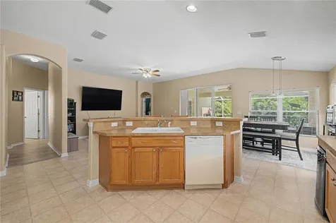 4756 Whispering Wind Avenue Tampa FL 33614