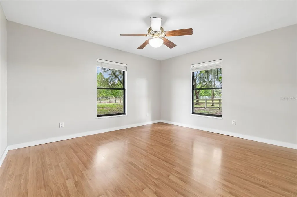 336 Corbett Road Lithia FL 33547
