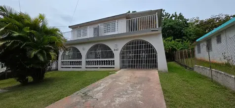 Calle 10 Int. Parcelas Vanscoy Bayamon PR 00957