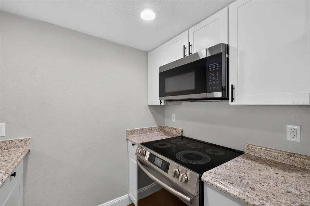 925 Adrian Court Lakeland FL 33801