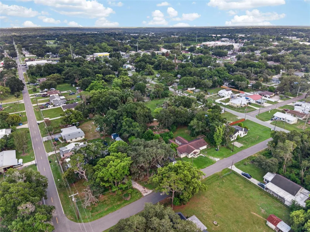 925 Adrian Court Lakeland FL 33801