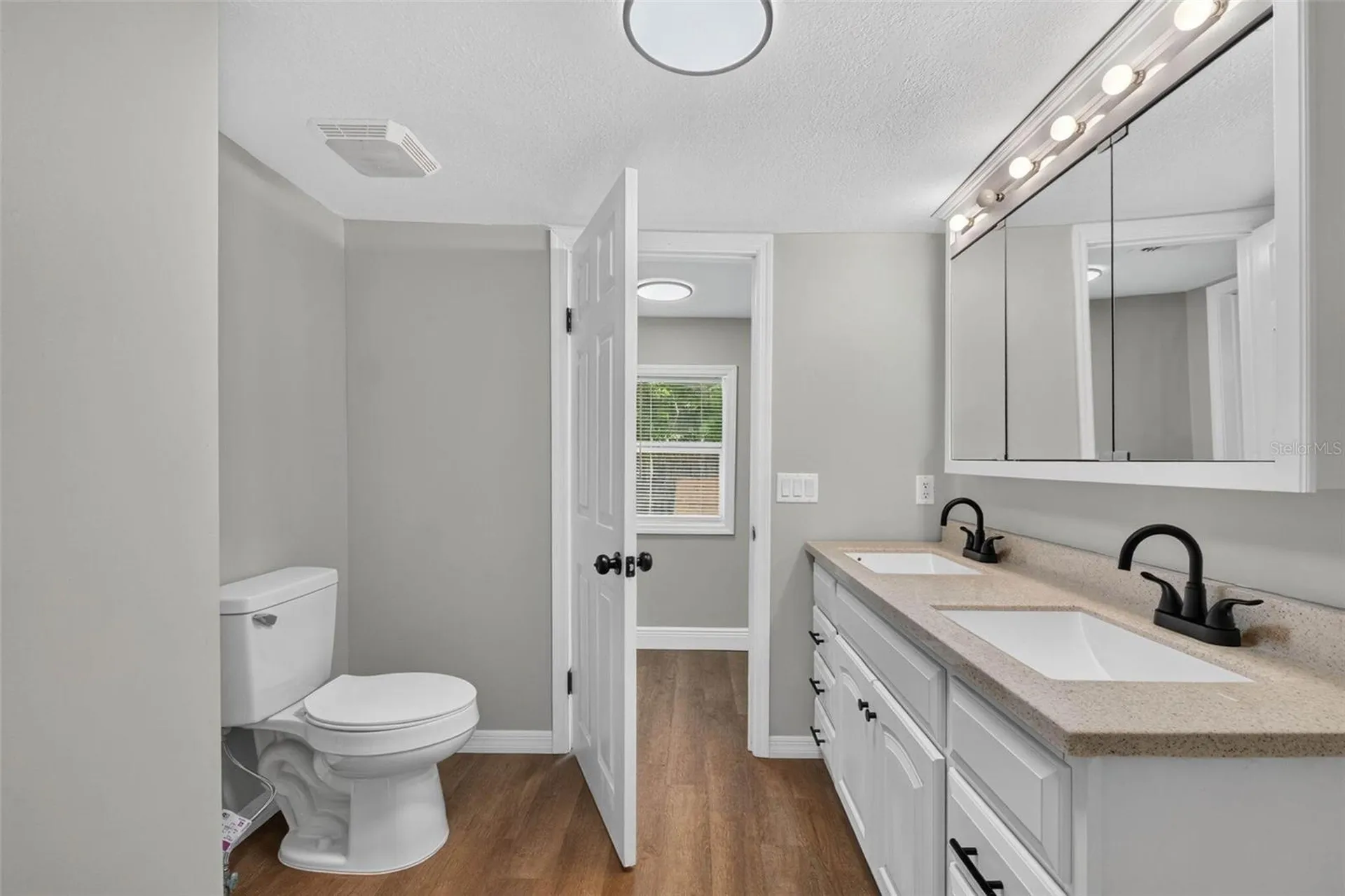 925 Adrian Court Lakeland FL 33801
