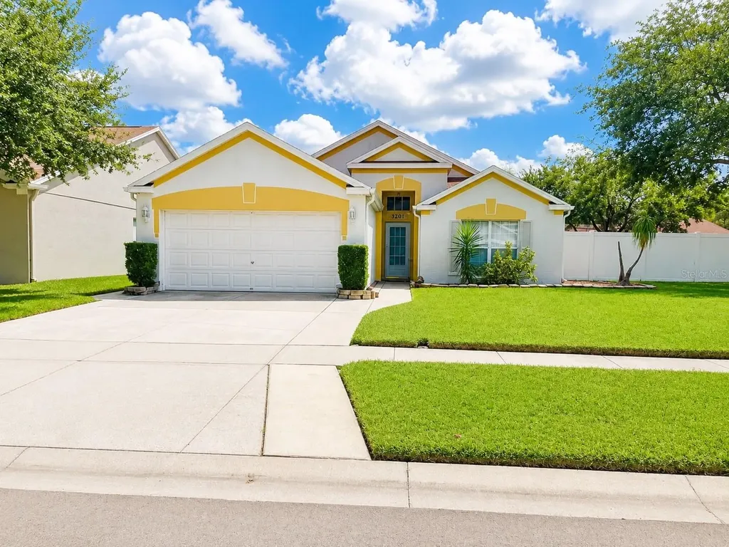 4201 Pine Isle Drive Lutz FL 33558