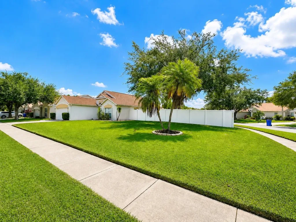4201 Pine Isle Drive Lutz FL 33558