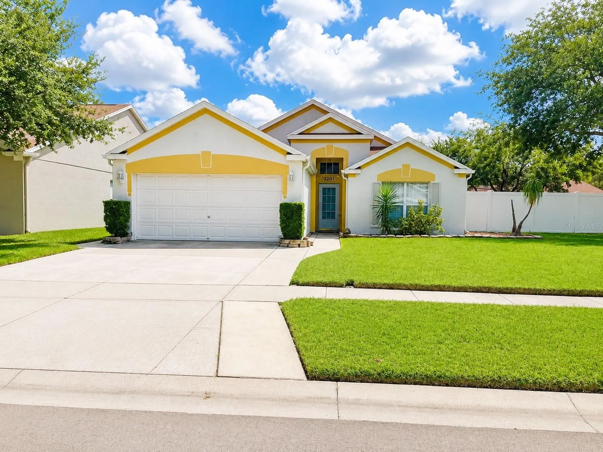 4201 Pine Isle Drive Lutz FL 33558