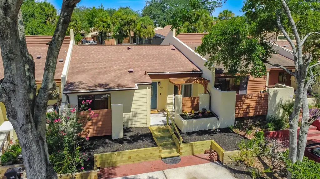 712 Teal Lane Altamonte Springs FL 32701