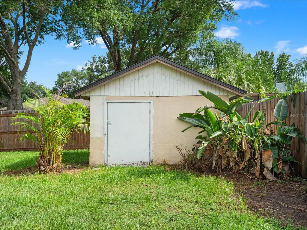 1829 Crownwood Drive Orlando FL 32810