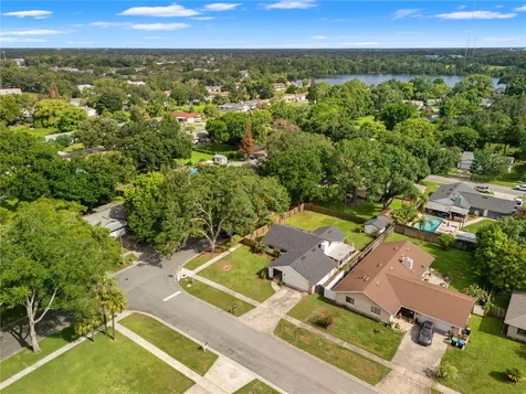1829 Crownwood Drive Orlando FL 32810