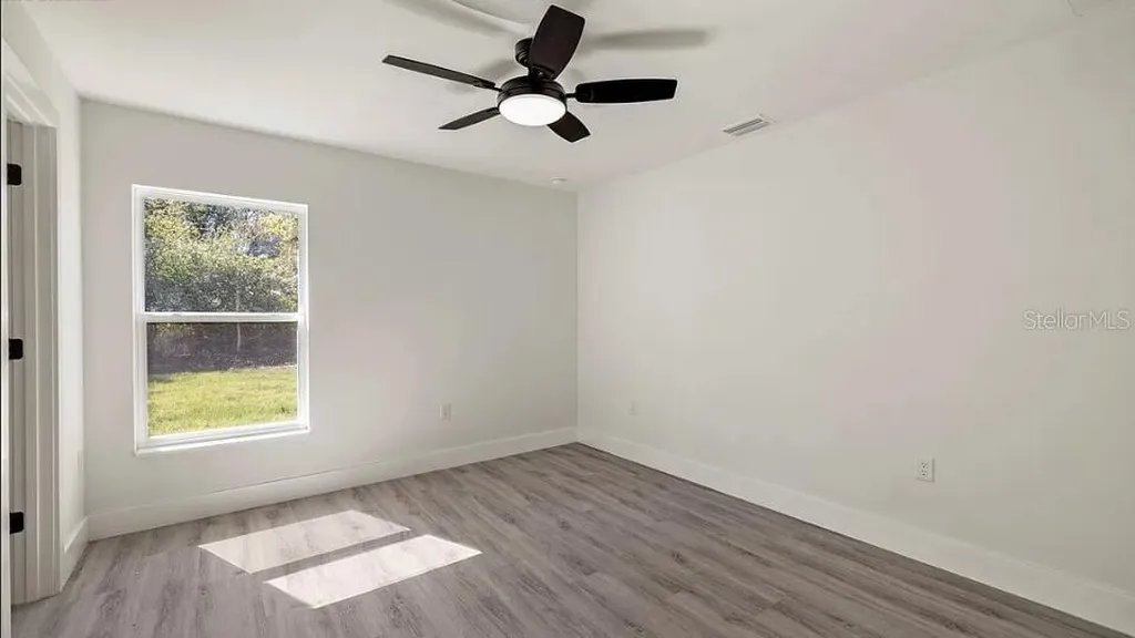 130 Hallmark Avenue Lake Placid FL 33852