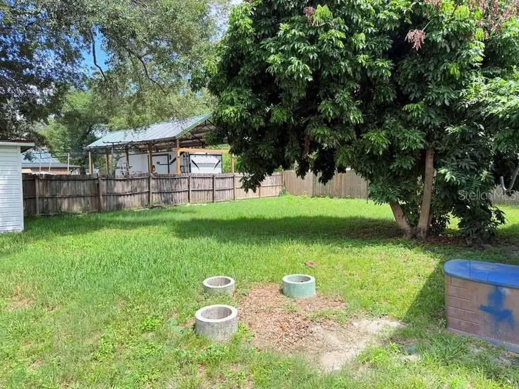 12721 N Ola Avenue Tampa FL 33612