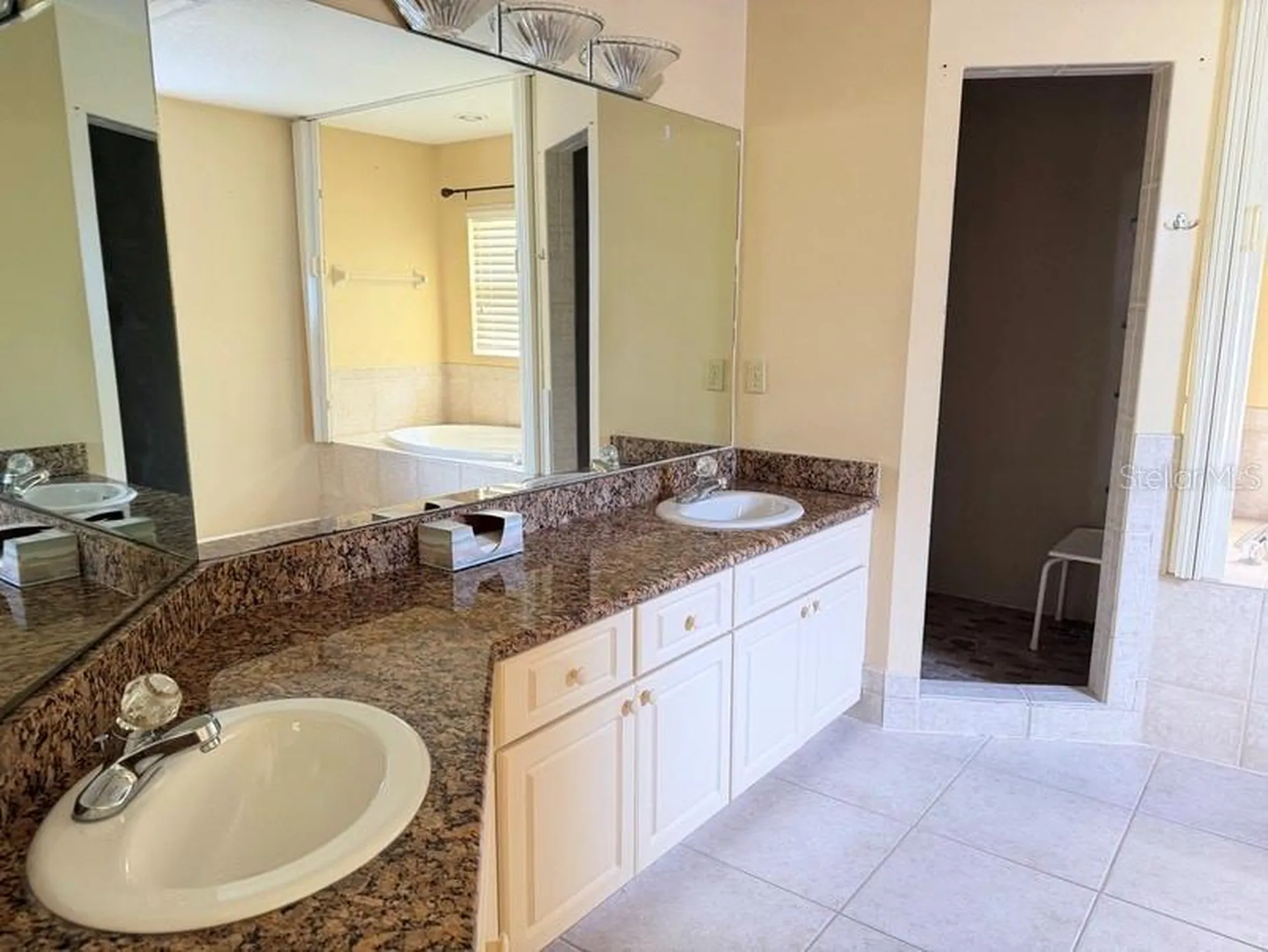 12721 N Ola Avenue Tampa FL 33612