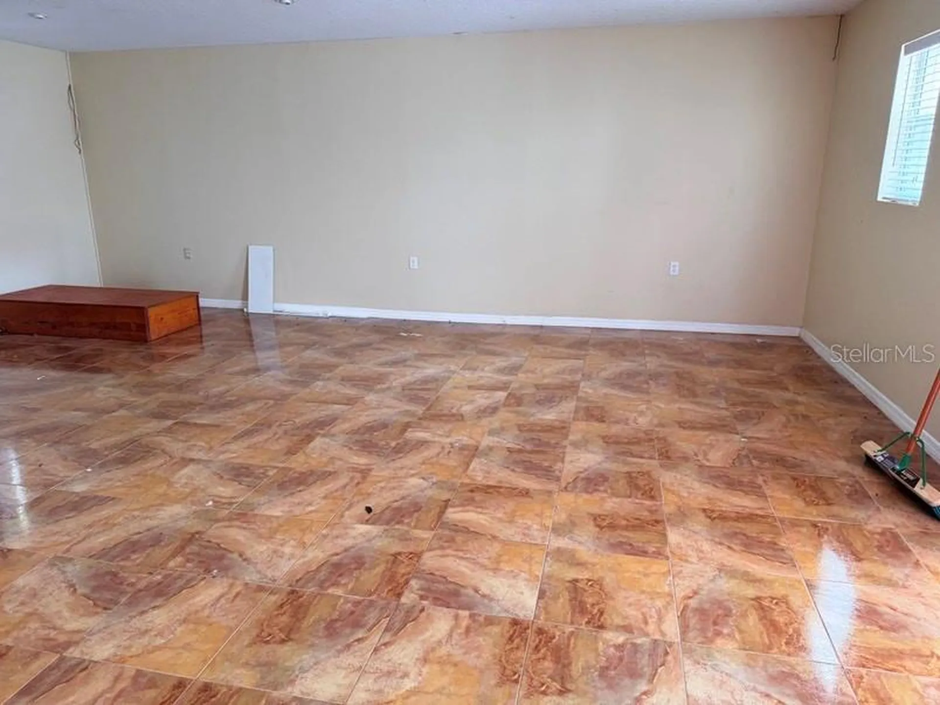 12721 N Ola Avenue Tampa FL 33612