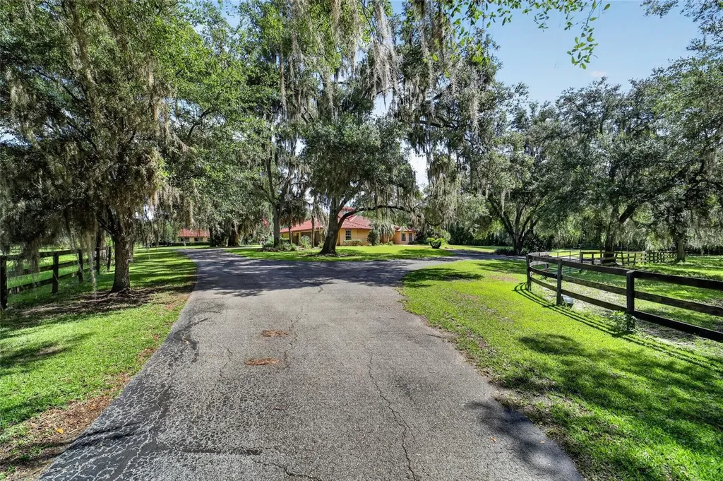 11105 W Highway 326 Ocala FL 34482