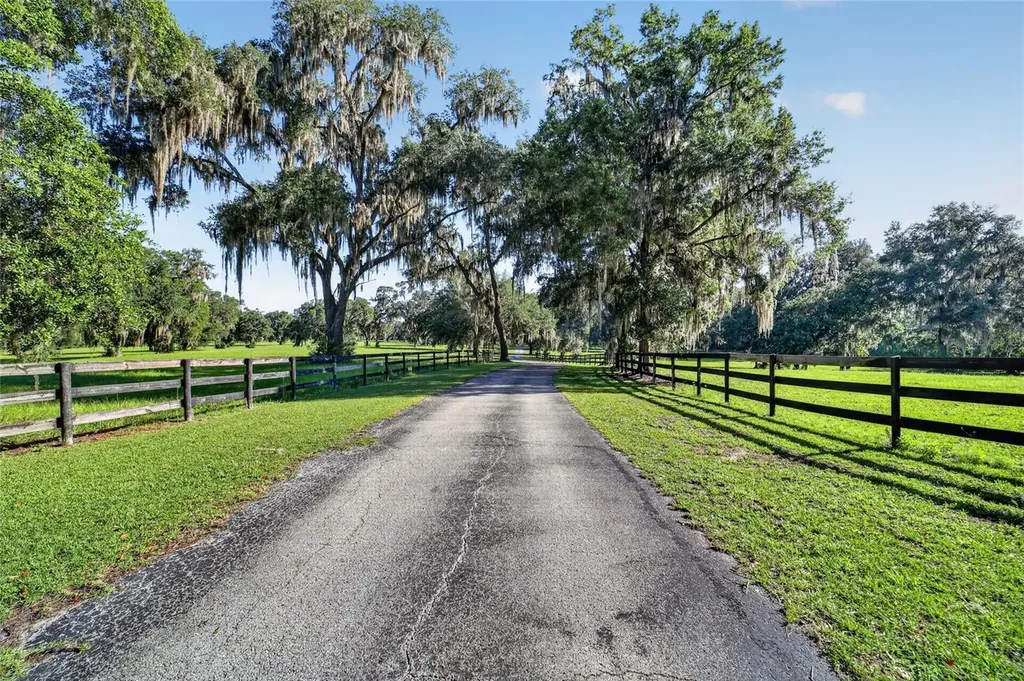 11105 W Highway 326 Ocala FL 34482