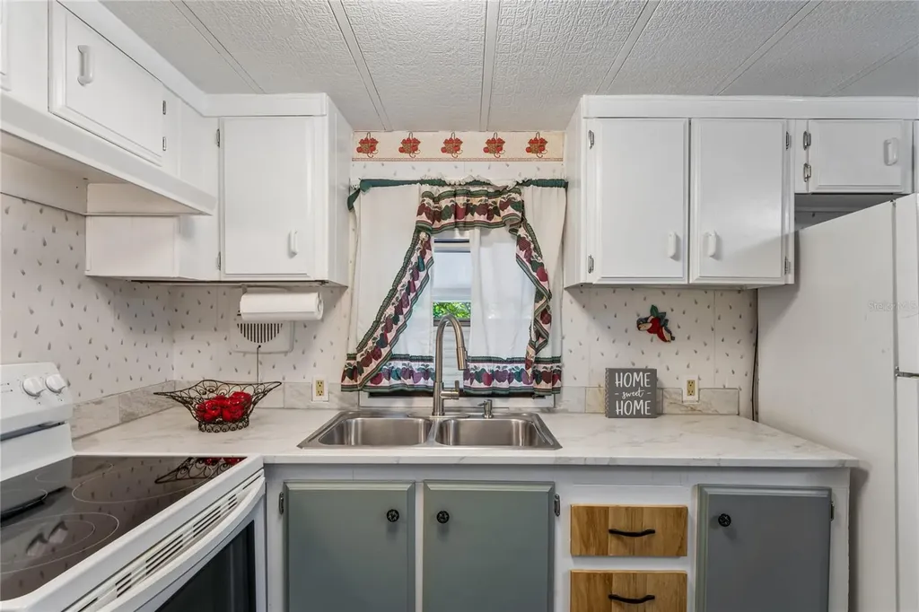 6601 Sutherland Avenue New Port Richey FL 34653