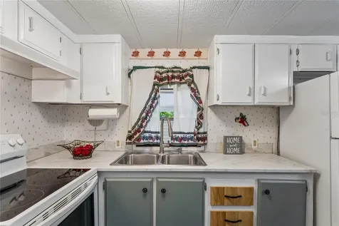 6601 Sutherland Avenue New Port Richey FL 34653