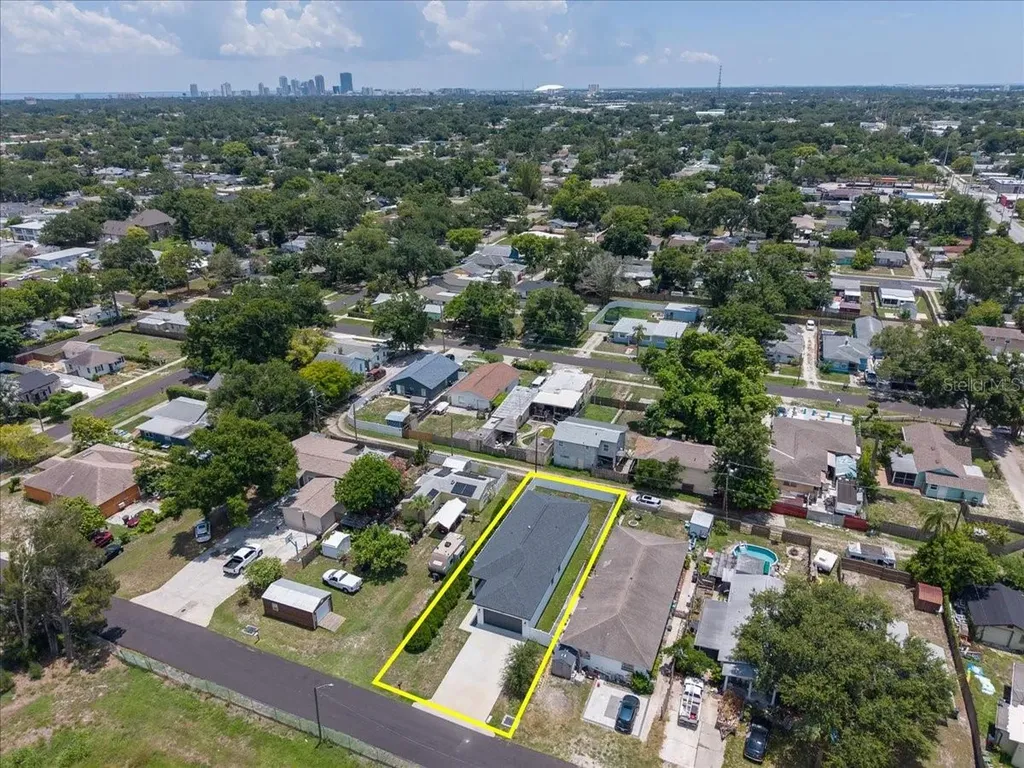 2644 42nd Avenue N St Petersburg FL 33714