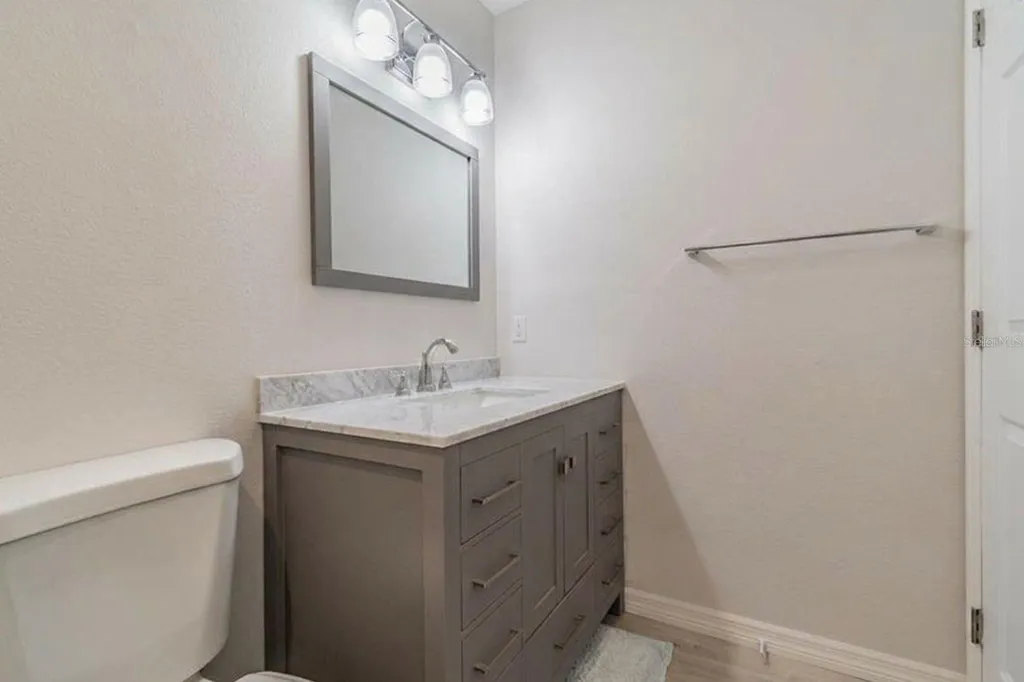2724 72nd Street W Bradenton FL 34209
