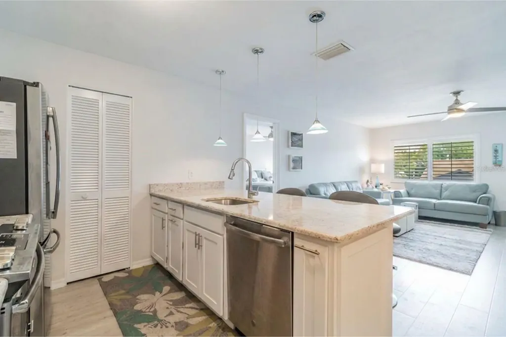 2724 72nd Street W Bradenton FL 34209