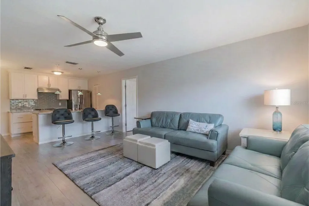 2724 72nd Street W Bradenton FL 34209
