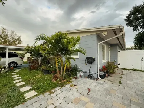 2615 N Beaumont Avenue Kissimmee FL 34741