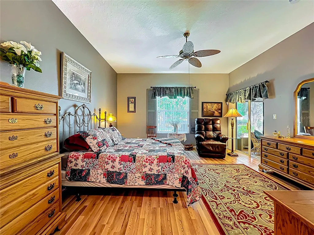 24112 Robinwood Street Leesburg FL 34748