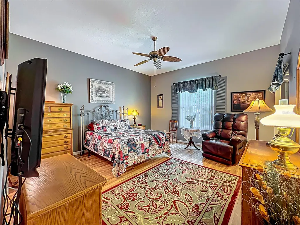 24112 Robinwood Street Leesburg FL 34748