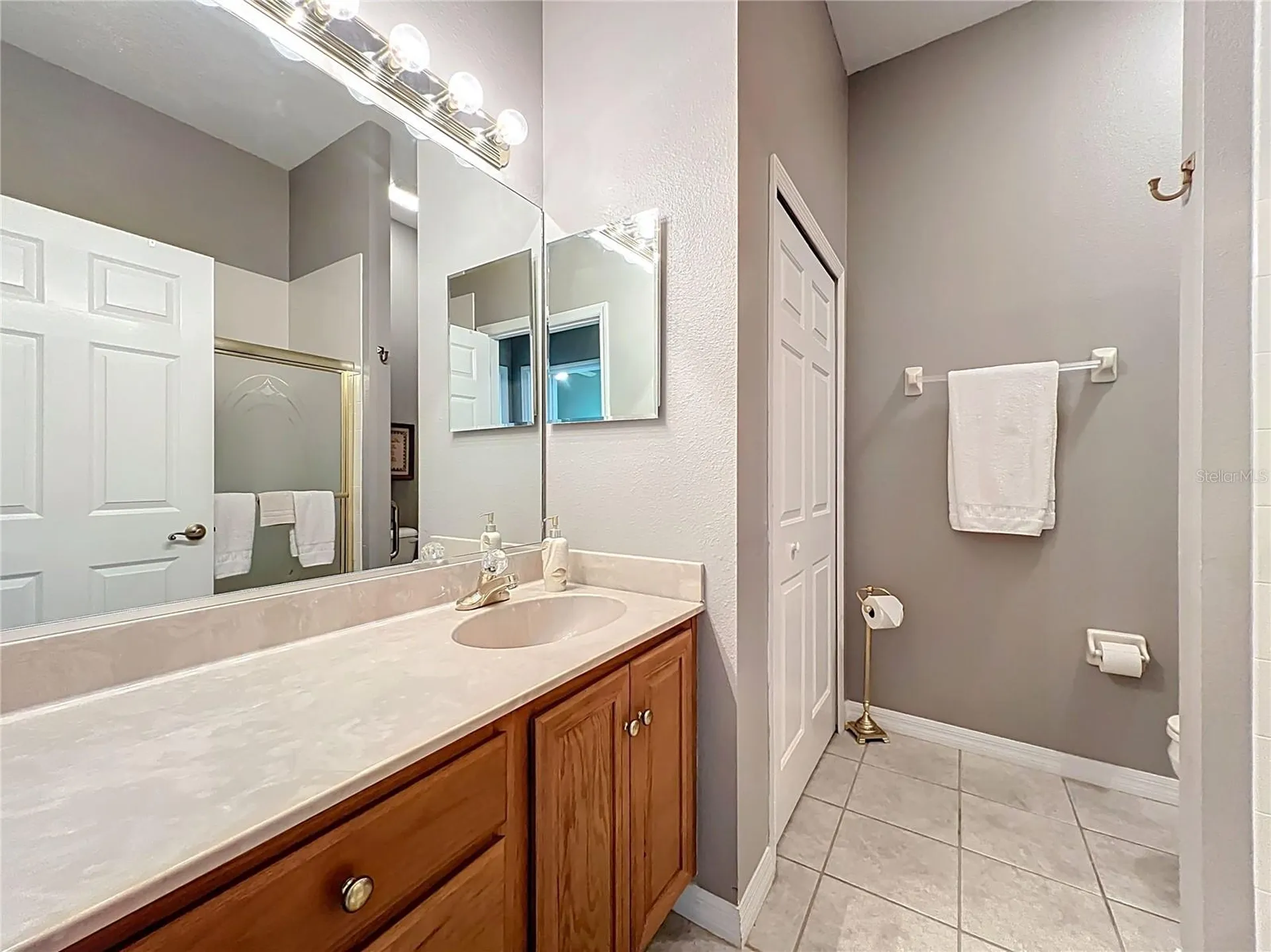 24112 Robinwood Street Leesburg FL 34748