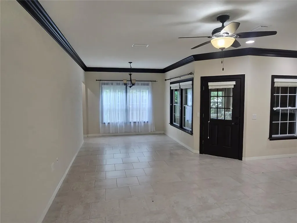 19176 NW 228th Street High Springs FL 32643