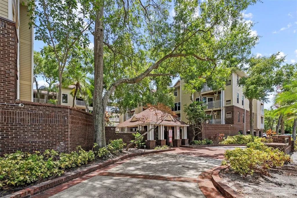 1000 W Horatio Street Tampa FL 33606