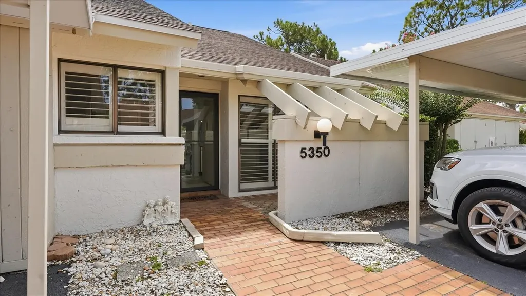 5350 Myrtle Sarasota FL 34235